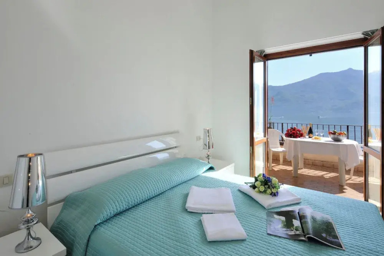 Balcone di Noa e Stella