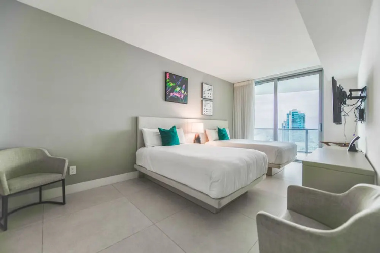 Luxury Beachfront Condo