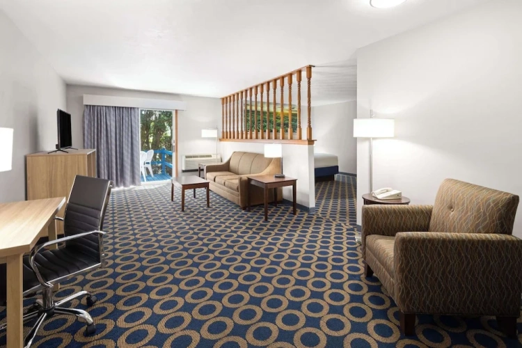 Deluxe Double Suite