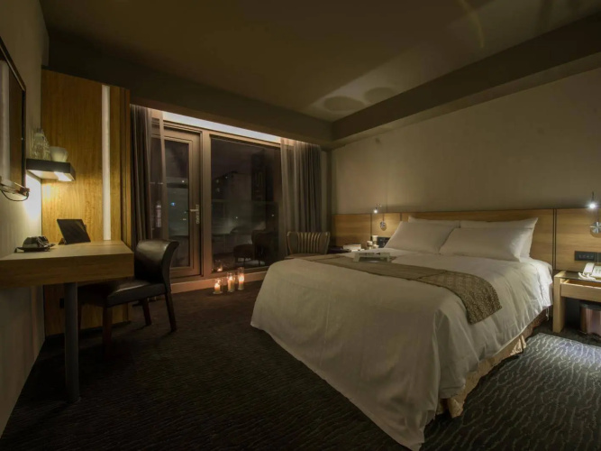Simple Plus Hotel