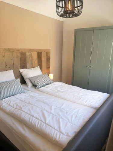 DWC00 - New romantic studio with large terrace