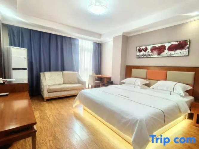 Deluxe Suite