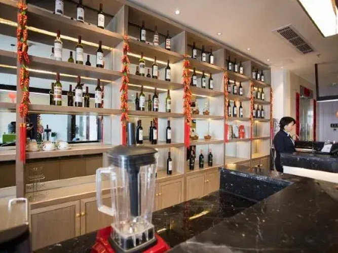 Jusun Hotel