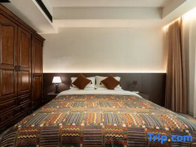 Triple Suite