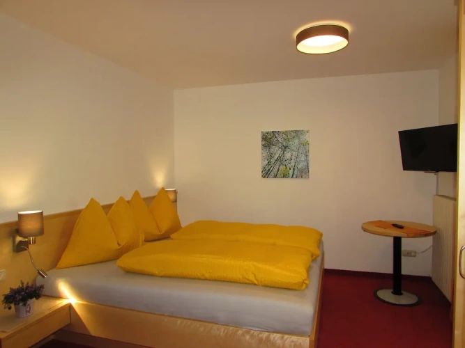 2 Bedrooms Classic Apartment