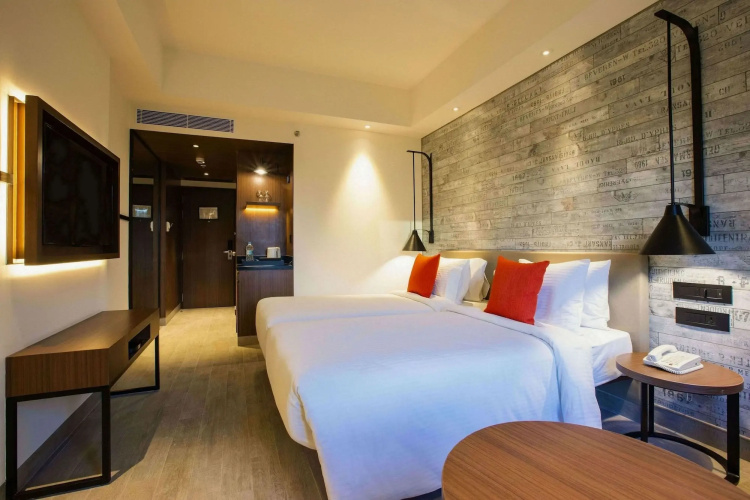 Lemon Tree Premier City Center Pune