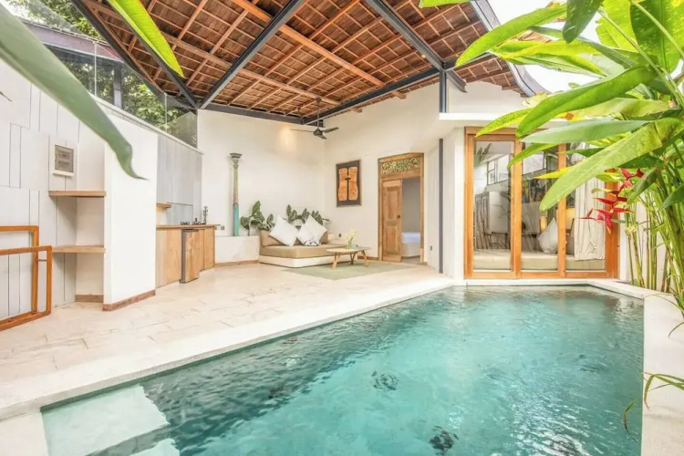 Charming 1BR Villa With Pool, 800m to Echo Beach