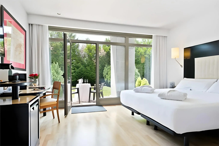 Abba Burgos Hotel