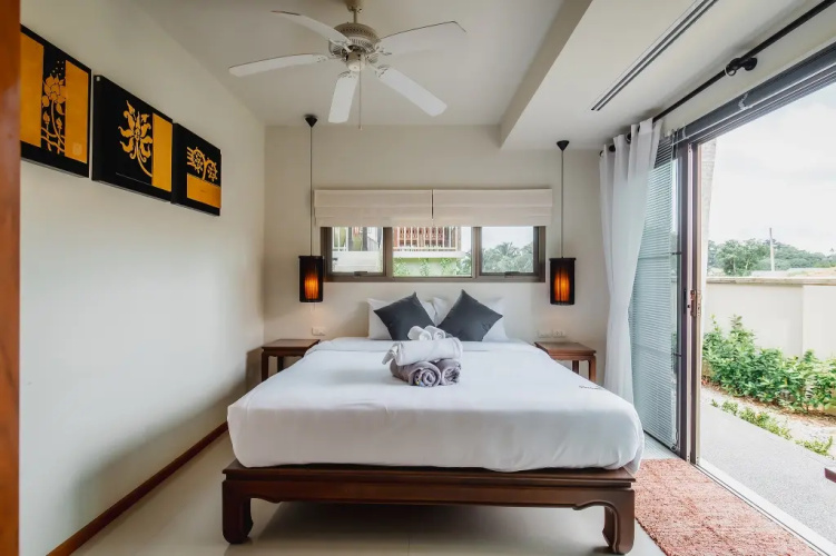 Ivory Pool Villa in Nai Harn Villa