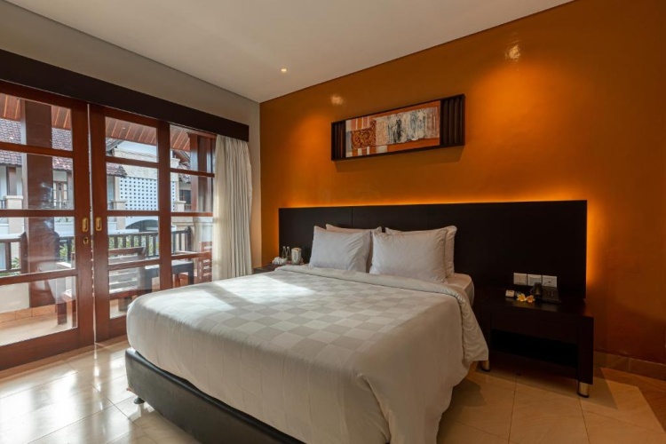 Deluxe Double room with pool view