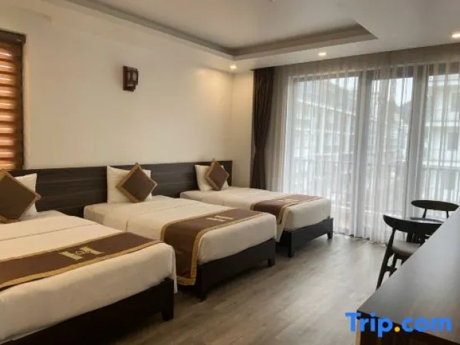 Superior Triple room