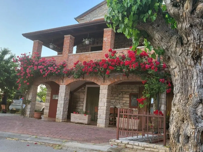 3 Bedrooms Apartment with balcony and with view