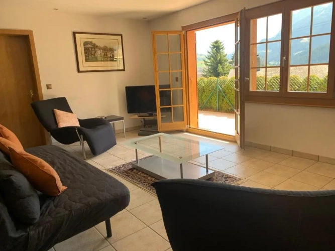 2 Bedrooms Apartment