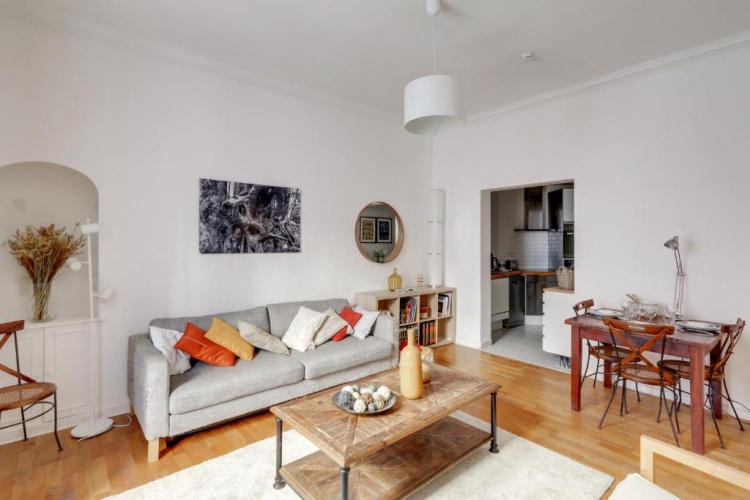 2 Bedrooms Apartment
