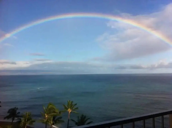 Royal Kahana 404
