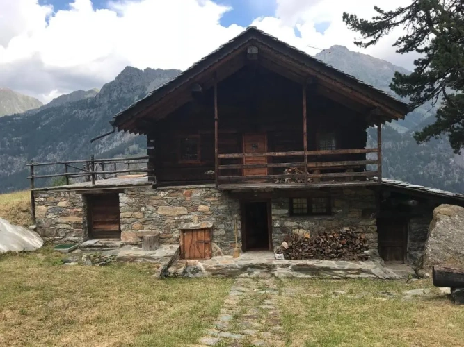 Superior Chalet