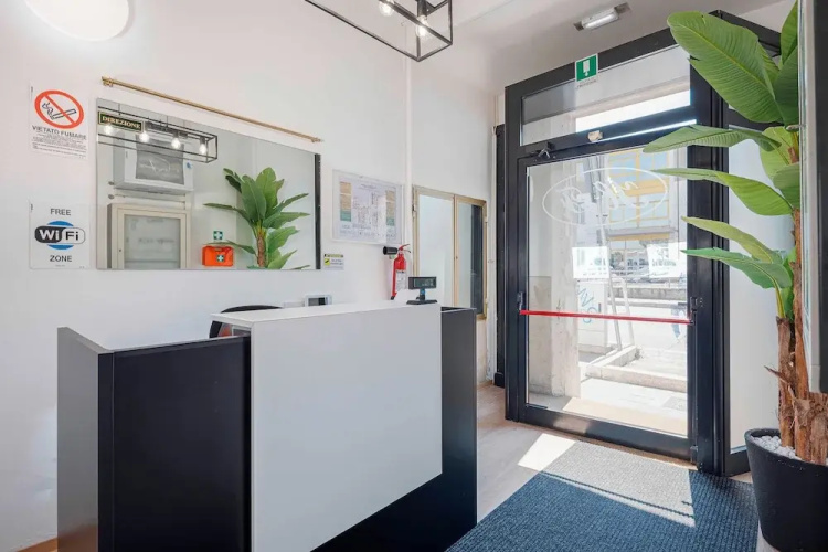 Urban Hotel