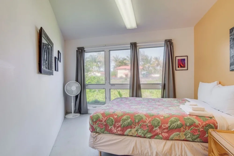 5 Bedrooms Cottage