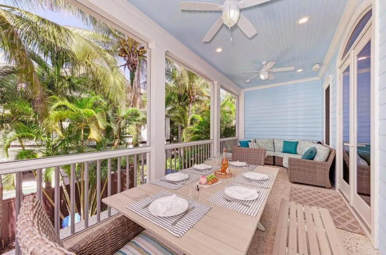 Banyan Beach - 104 Beach Ave