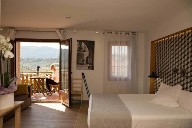 Hotel Miralles