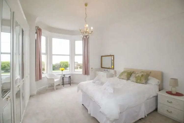 Weymouth Bay Apartment A