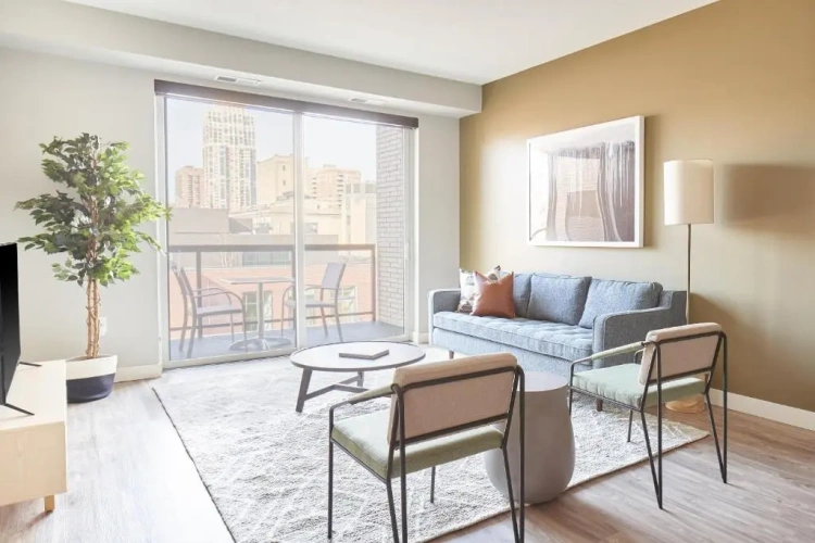 2 Bedrooms Apartment