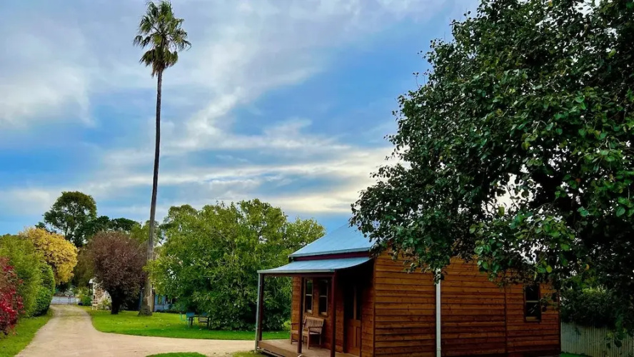 Willunga Gallery Cabins