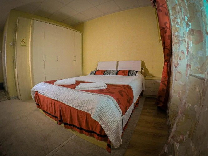LG Tour & Hostel