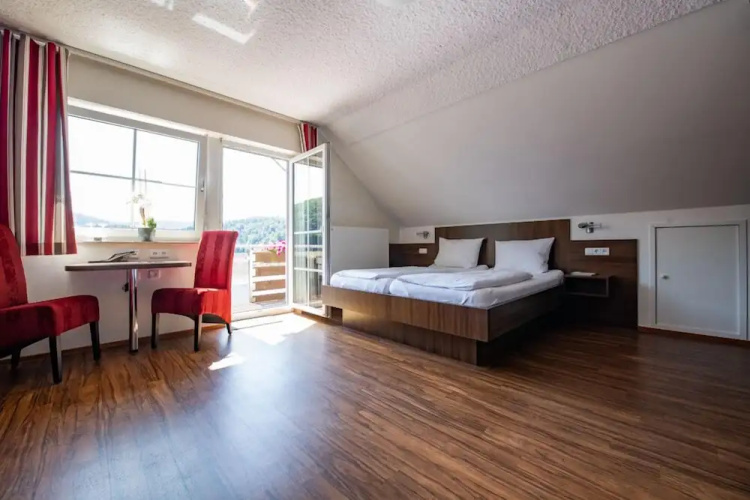 Garni Hotel Henn