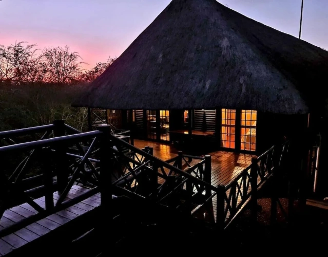 3 Bedrooms Cottage with garden view