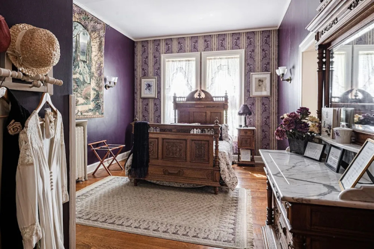 Vrooman Mansion B&B