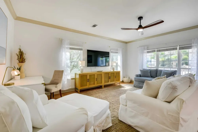 Salty Rose Inn By Avantstay Inlet Beach Home W/ Porch, Firepit & Pool Access - Rosemary Beach, FL