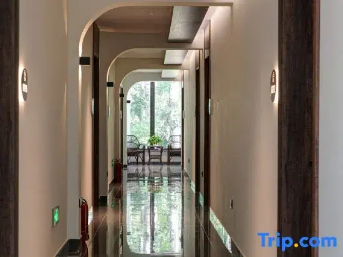 Mount Wutai Traceless Hidden Spring Hotel