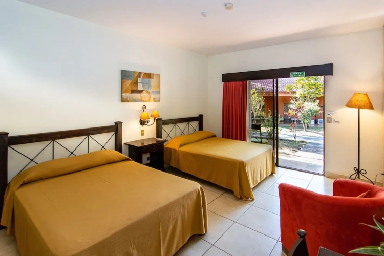 Standard Quadruple room with balcony
