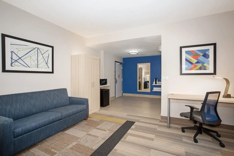 Quadruple Suite