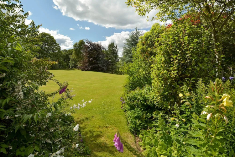 Tomnabrack Cottage B&B