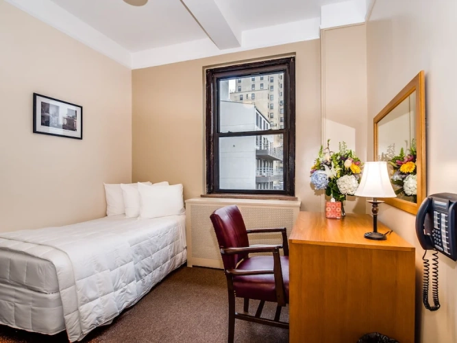 Standard Single room