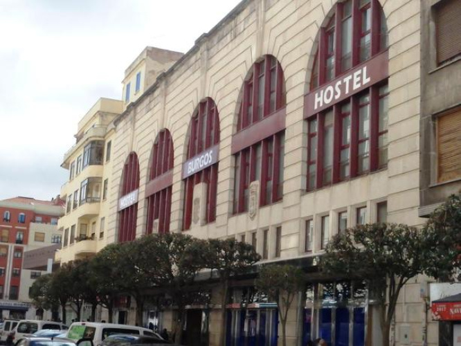 Mola Hostel Burgos - Burgos, España