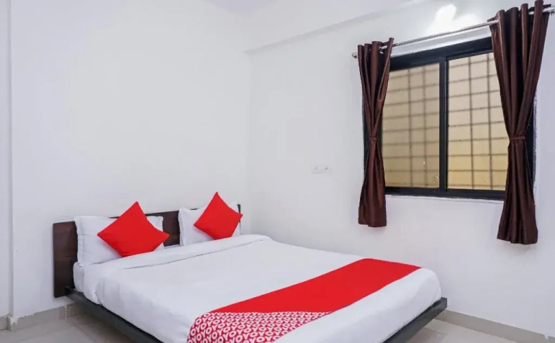 OYO Flagship 16665 Laxmi Chowk