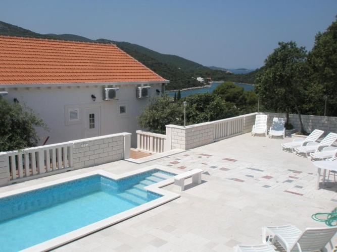 Studio with balcony and with sea view