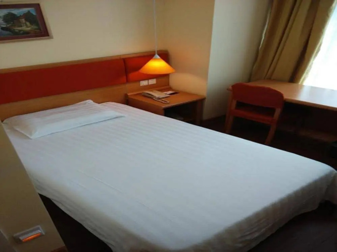 Home Inn Hotel