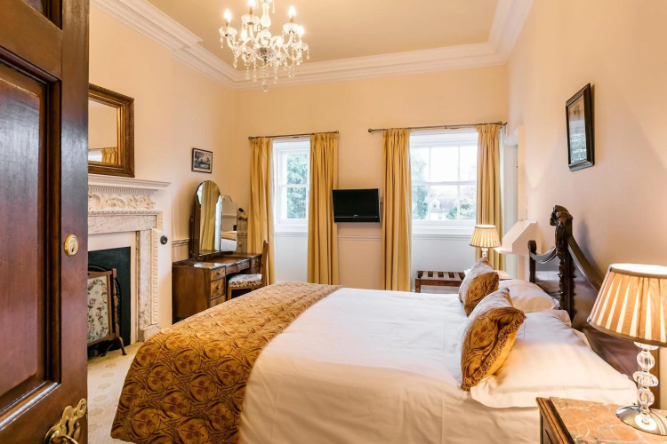 Ednam House Hotel