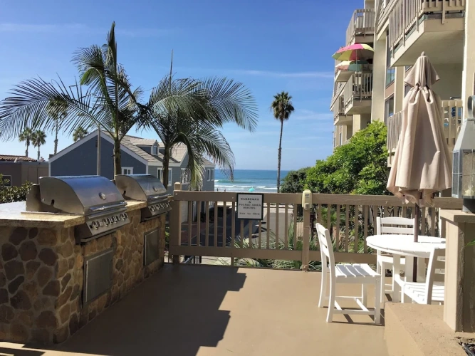 Standard room with balcony and with ocean view