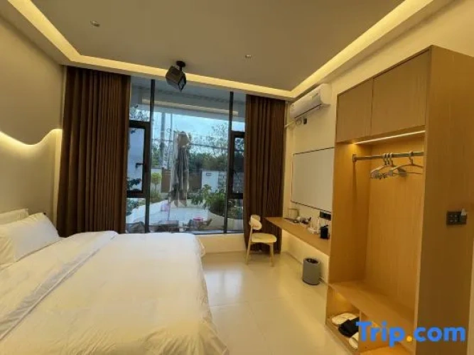 Standard Double room with view