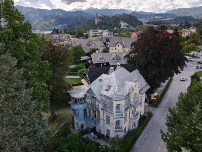 Superior Apartment