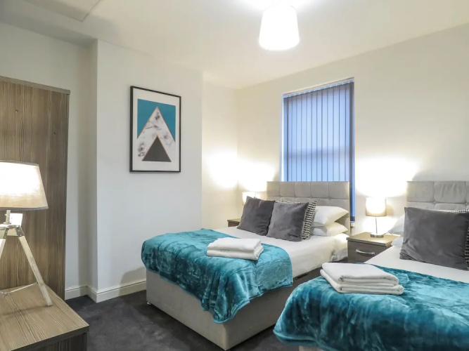 Tudors Esuites Birmingham House