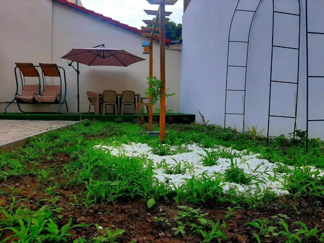 2 Bedrooms Cottage