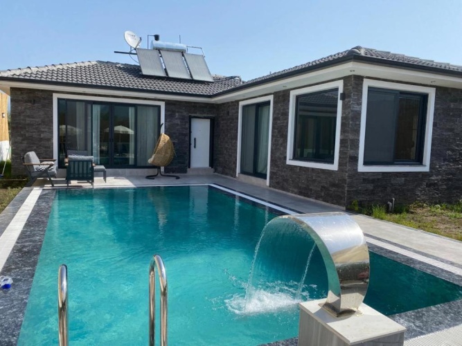 2 Bedrooms Cottage