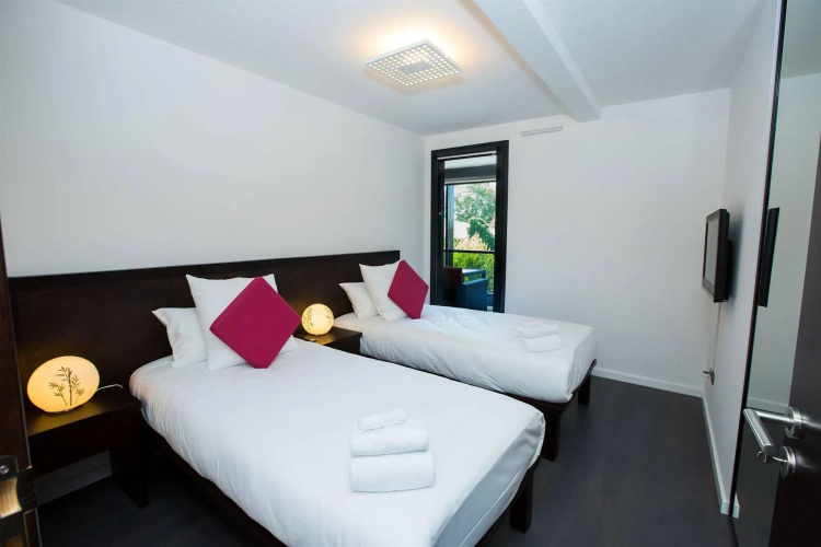 Le Pier Toulouse Hotel