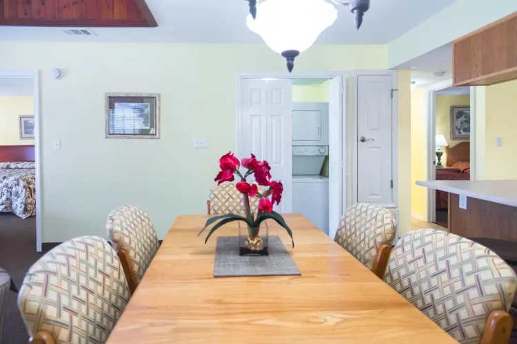 Soundside Holiday Beach Resort